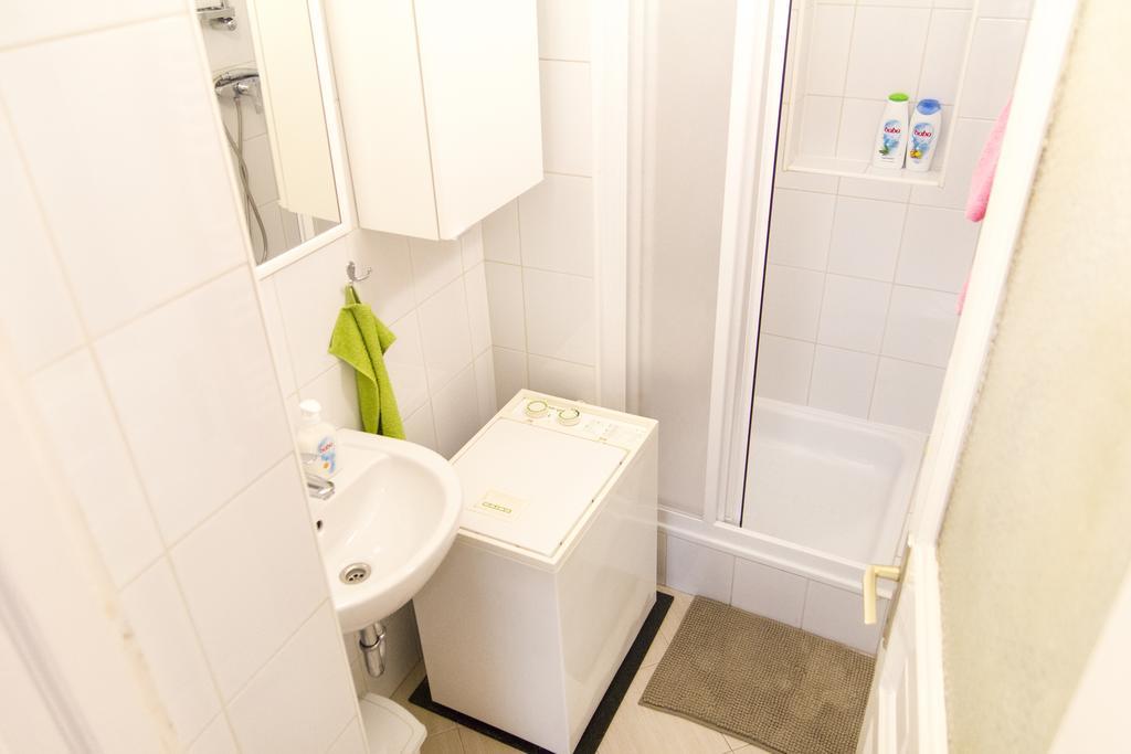 Authentic Budapest Apartment Δωμάτιο φωτογραφία